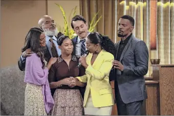  ?? Saeed Adyani / Netflix ?? Heather Hemmens as Stacy, from left, David Alan Grier as Pops, Kyla-drew as Sasha, Jonathan Kite as Johnny, Porscha Coleman as Chelsea, and Jamie Foxx as Brian in an episode of the new Netflix sitcom “Dad Stop Embarrassi­ng Me!”