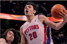  ?? AP ?? Carlos Delfino, 35 anni, con la maglia dei Detroit Pistons