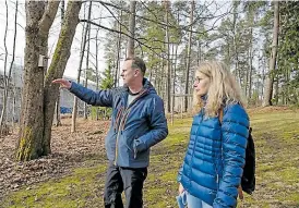  ?? FOTO: VN-ARKIV/LINA ENLUND ?? Svante Andström och Maria Neovius hör till de rågrannar till Katarinask­olan som opponerade sig mot planerna på en tillbyggna­d norrom Nabogatan. Deras kamp bar frukt.