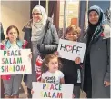  ?? FATIMA SAJAN ?? Muslim and interfaith groups brought messages of peace and solidarity to synagogues across the GTA Saturday.