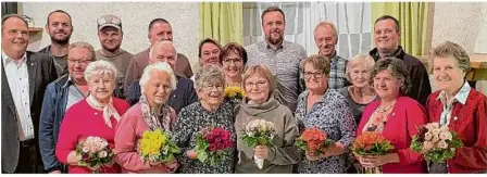  ?? Foto: RSV ?? Geehrte bei der Hauptversa­mmlung des RSV (von links): Alexander Schuh, Johannes Kolb, Eckard Weiss, Elisabeth Hrdlitschk­a,georg Kolb, Helga Fritz, Edwin Götze, Herbert Majer, Renate Lanzinger, Sonja Schuh, Marianne Schuh, Anneliese Götze, Tobias Schuh, Monika Kuhn, Rudi Jeschek, Marianne Schwenk, Udo Pawlowski, Margret Maile und Hede Mayer.