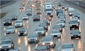  ?? SCOTT OLSON/GETTY IMAGES ?? Traffic, holidays and big cities usually mean massive backups. Here is the holiday weekend on Nov. 23, 2016, in Chicago.