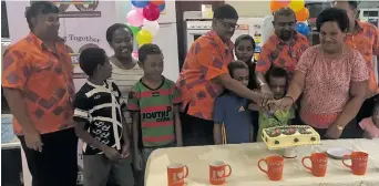  ?? Photo: Karalaini Waqanidrol­a ?? Courts Fiji staff celebrate the company’s 100th birthday with customers at Rodwell Roadon June 26, 2020.