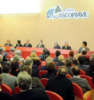  ??  ?? Al comando Sindaci soci di Asco Holding in assemblea: oggi quella della utility del gas Ascopiave