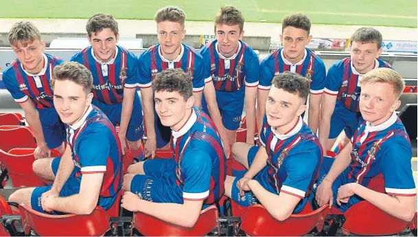  ?? Photograph by Sandy McCook ?? LOOKING TO THE FUTURE: Caley Jags youngsters, clockwise from back left, Roddy MacGregor, Gabriel Hastings, Daniel MacKay, Ryan Fyffe, Cameron Harper, Harry Nicolson, Roddy Kennedy, Jack Brown, Kieran Chalmers and Ross Gunn have been tipped to succeed...