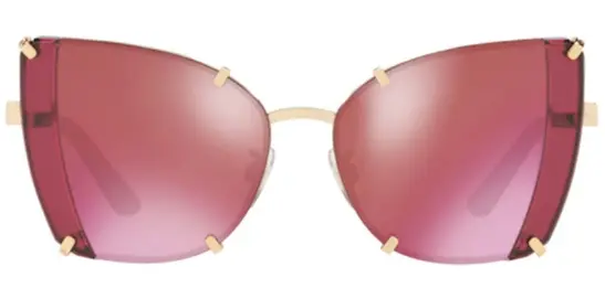  ??  ?? solaires dolce & gabbana
“dg 2214”, 3 200 dh chez sun planet, morocco mall, 1, bd de l’océan atlantique, aïn diab, casablanca. tél. : 05 22 79 68 09.