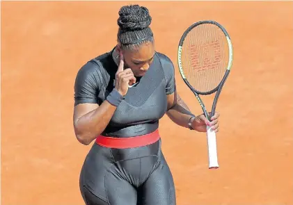  ??  ?? Traje. Serena Williams, por las dudas, aclaró que no volverá a usar la vestimenta que levantó polvareda.