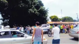  ?? A. GARITA ?? La Policía intervino a tiempo en el desmadre.