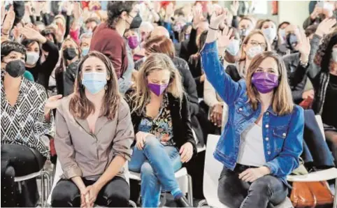  ?? // EFE ?? Ione Belarra e Irene Montero participan en un acto feminista de Podemos en Madrid