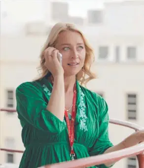  ?? Offspring. ?? Top 10: Asher Keddie as Nina Proudman in Network Ten show