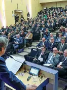  ??  ?? La platea Confindust­ria ha tenuto ieri mattina l’assemblea per ratificare la nomina di Manzana