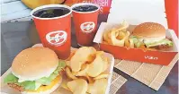  ??  ?? CUBALAH: Kombo Swinger didatangka­n dengan satu Burger Swinger SugarBun, kentang goreng dan minuman EST Cola pada harga RM13.99 satu kombo.