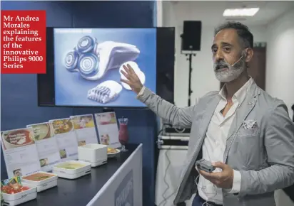  ??  ?? Mr Andrea Morales explaining the features of the innovative Philips 9000 Series