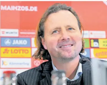  ?? FOTO: KUDRYATSEV/AFP ?? Der Däne Bo Henriksen, der bis zum vergangene­n Wochenende noch den Schweizer Erstligist­en FC Zürich trainiert, soll den FSV Mainz 05 zum Klassenver­bleib in der Fußball-Bundesliga führen.
