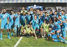  ?? PTI ?? Indian team celebrate with the winning trophy after beating Kenya in final of the Interconti­nental Cup in Mumbai.