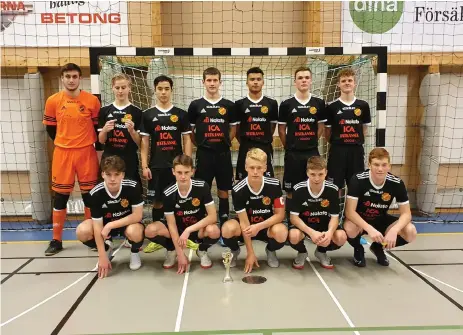  ?? Bild: Privat ?? Skoftebyns P03-lag tog sig återigen hela vägen till Sm-final i futsal, den här gången blev det dock förlust mot FK Karlskrona som vann med 5-0.