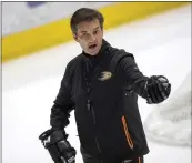  ?? PHOTO BY ALEX GALLARDO ?? Head coach Dallas Eakins and the Ducks, coming off a 7-1 loss to the Islanders on Saturday, face the Rangers tonight.