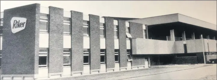  ??  ?? ■ The new 1969 Derby Road 3M factory in Loughborou­gh. The building took two years to complete and was commission­ed by Riker Laboratori­es, a company acquired by 3M several decades later.