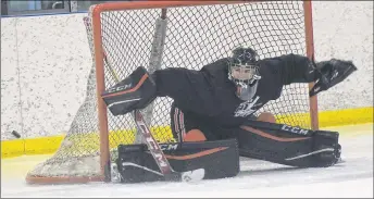  ?? KEVIN ADSHADE/THE NEWS ?? Weeks Major Midgets goaltender Andrew MacLeod at practice Tuesday.