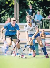  ?? FOTO: ORTHEN (ARCHIV) ?? Die Leverkusen­erin (am Ball) gibt in der Hockey-Regionalli­ga morgen (ab 16 Uhr) ihr Comeback beim RTHC. Gegner ist die Bundesliga-Reserve von Uhlenhorst Mülheim.