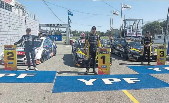  ?? (PRENSA STC2000) ?? Los más veloces. Mariano Werner –3°–, Facundo Ardusso –1°– y Leonel Pernía –2°– fueron los que marcaron el ritmo ayer en el Cabalén.