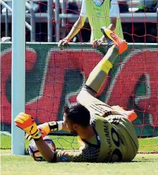  ??  ?? Tormentone Gigio Donnarumma si candida a diventare il tormentone dell’estate