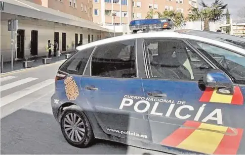  ?? // IDEAL ?? Un coche de la Policía Nacional en una imagen de archivo