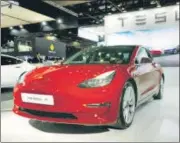 ?? BLOOMBERG ?? Staff on a Model 3 production line in Fremont were told their line would be down from February 22 until March 7.