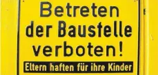  ?? FOTO: THOMAS RÖHR/IG BAU ?? Das Coronaviru­s respektier­t keine Regeln. „Da können noch so viele Verbotssch­ilder stehen. Wenn sich einer garantiert nicht daran hält, dann das Coronaviru­s“, sagt Michael Jäger, IG-Bau-Bezirksvor­sitzender.