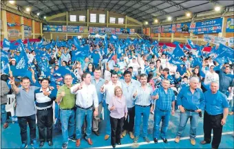  ??  ?? Acto del efrainismo realizado el domingo último en el estadio Pa´í Ángel de Villarrica.