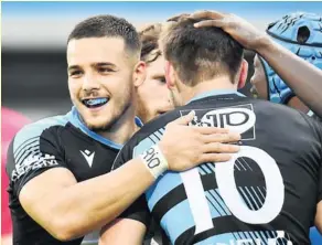  ?? Photo Jean-Marc Fondeur ?? La joie de Dany Antunes, Massimo Ortolan (de dos), et Mendes Aubin, après leur succès contre Dijon : Massy s’est imposé avec une moitié équipe formée au club.