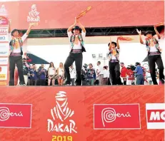  ?? EFE ?? Bailes típicos de Perú dieron vida a la fiesta previa en la capital peruana.