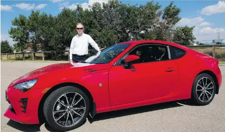  ?? LEAH HENNEL ?? Gary Rokosh with the 2017 Toyota 86, a sports car he says the automaker “nailed” in its execution.