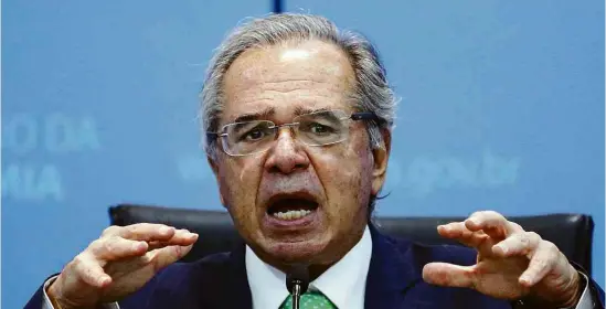  ?? Gabriela Biló/Folhapress ?? Paulo Guedes, ministro da Economia, pasta que é reticente ao uso de subsídios para combustíve­is