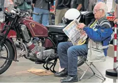  ?? ?? Dave Bushell, archivist for the Scott Owners Club, enthralled by OBM. Or so we like to think.