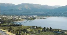  ?? JOANN PAI/DESTINATIO­N B.C. ?? Penticton features stunning vistas.