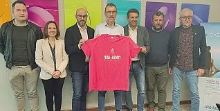  ?? ?? La macchina organizzat­iva
La presentazi­one della tappa bellunese e della sua maglia promoziona­le