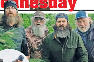  ?? ?? Jase (from left), Si and Jep Robertson, and Murry Crowe, on “Duck Family Treasure.” Inset: Jase and Jep in action.