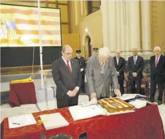  ?? EL PERIÓDICO ?? En el 2018, Bolea recibió el homenaje de la DGA en el 40 aniversari­o de su creación.