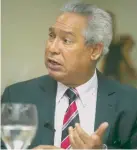  ??  ?? Isidoro Santana, ministro de Economía.