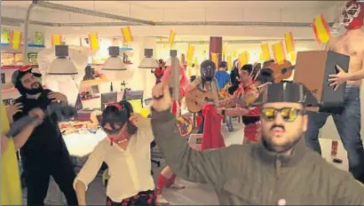  ?? BAUD ?? El estudio de diseño Baud, en la versión más folklórica del Harlem shake