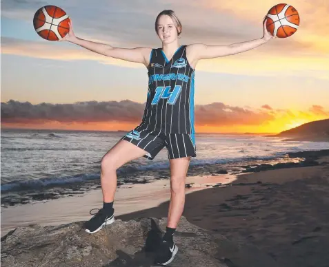  ?? Picture: GLENN FERGUSON ?? BIG NUMBERS: Corio Bay Stingrays Youth League star Teagan Tatlock leads her team into the finals this weekend.