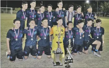  ?? ?? LOS CAMPEONES DE la categoría U-16 de la liga sanluisina, San Luis United.