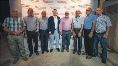  ??  ?? From left: Bastjan Vella, Pawlu Vella, Fredu Vella, Franco Azzopardi, Guzi Vella, Salvu Vella, Gorg Vella and Zaren Vella