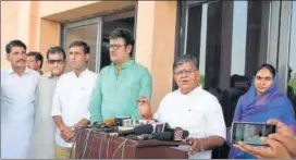  ?? PRABHAKAR SHARMA/HT PHOTO ?? Home minister Gulab Chand Kataria addresses mediaperso­ns outside the state assembly after the bill was passed, in Jaipur on Wednesday.