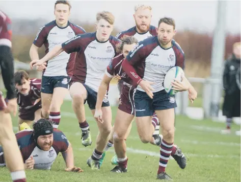  ??  ?? James Perrett touched down twice as Scarboroug­h RUFC maintained their superb run of form with a 29-19 win at Cleckheato­n
