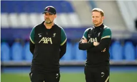  ?? ?? Pepijn Lijnders (right) with Jürgen Klopp during a training session before the Champions League final in May. Photograph: Nick Potts/PA