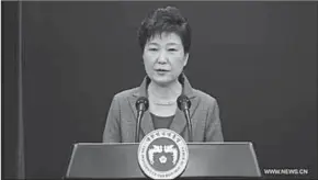  ??  ?? South Korean President Park Geun-hye addresses the nation at the presidenti­al Blue House in Seoul, South Korea.(Photo: Xinhua)