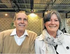  ?? Picture: GILLIAN McAINSH ?? GOURMET DELIGHT: Bennie and Ela Vosloo supported the first Food in PE Supper Club held at Chicky’s Yard on Sunday