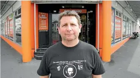  ?? LOREN DOUGAN/ STUFF ?? Paul Huggins is a giant of the New Zealand music industry – and he needs your help.